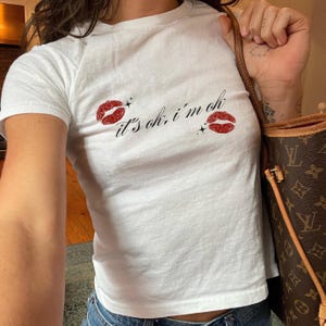 It&#39;s Ok I&#39;m Ok Tate Mcrae Shirt Baby Tee - Miss Possessive Shirt, Trendy Babytee, Think Later Tour Concert Merch, T8 Jersey Merch, 90s Tee