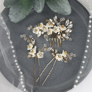 White flowers bridal hair comb and hair pins set. Floral wedding hair comb and pins. Crystal hair accessories. Prom jewelry set SLcomb5012g image 5