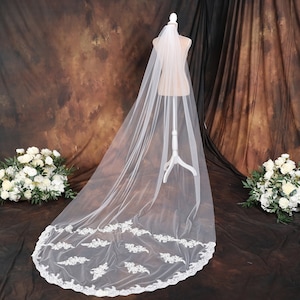 Cathedral veil, Wedding veil, Royal veil, Lace edge bridal veil, Floral lace, Flower lace embroidery veil, Ivory veil YQYL1005i
