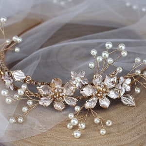 Floral Bridal Headband. Rhinestone Bridal Hairpiece. Gold Wedding Headband. Wedding Hair Accessory SLpin0435g