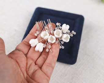 White Flower Bridal Hair Comb, Rose Gold Crystal Wedding Hairpiece, 6 Inch