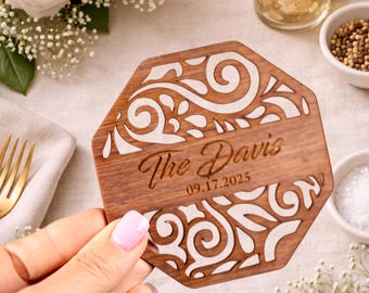 Posavasos personalizados para bodas: Recuerdos rústicos de madera octogonales