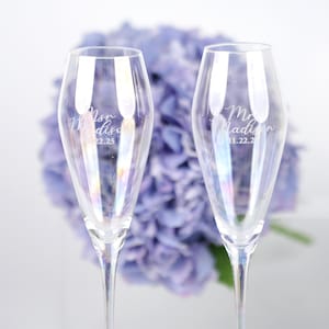 Wedding Champagne Glasses, Engraved Flutes for Couple, Custom Wedding Toasting Set 255 ml GJX-1014-DD