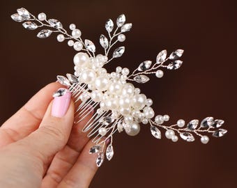 Pearl Bridal Comb, Crystal Wedding Hair Piece, 6 Inch