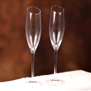 Personalized Wedding Glasses, Bride and Groom Champagne Flutes, Elegant Toasting Set 200 ml GHJY-1018