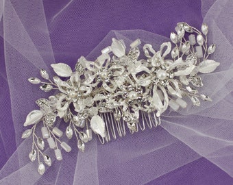 Pearl crystal flowers bridal comb. Silver wedding hair comb. Bridal hair piece. Wedding hair jewelry. Prom comb SLcomb0648s