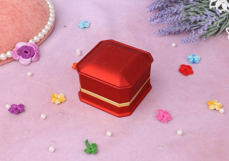 Caja doble para anillos con LED: Organizador de anillos de compromiso de terciopelo Red