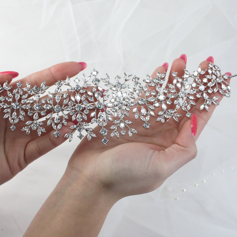 bridal headpiece jewelry