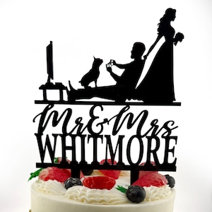 Gamer Wedding Cake Topper: Custom Video Game Cake Decoration