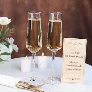 Personalized Wedding Champagne Flutes: Engraved Bride and Groom Toasting Glasses (200 ml)