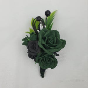 Emerald Green Rose Boutonniere: Boho Wedding Accessory image 8