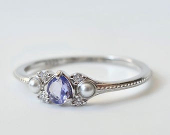 LINNIE Tanzanite Gemstone Ring, Teardrop Natural Tanzanite Pearl Ring, Sterling Silver Vintage Milgrain Ring, December Birthstone Gift