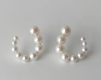 Graduated Pearl C Shape Hoop Studs, 18k Gold Vermeil Minimalist Earring, Modern Cluster Bridal Stud, Statement Gift for Brides