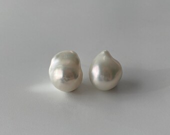 One-of-a-kind Mini Baroque Pearl Stud Earrings｜Silk Lustre Baroque Pearl Studs｜Bridal Wedding Pearl Jewelry｜Unique Gift For Her