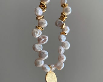 ÉLIANE Baroque Pearl Coin Charm Necklace, Irregular Keshi Pearl Gold Chips Strand, Chunky Bridal Wedding Pearl Jewelry Gift