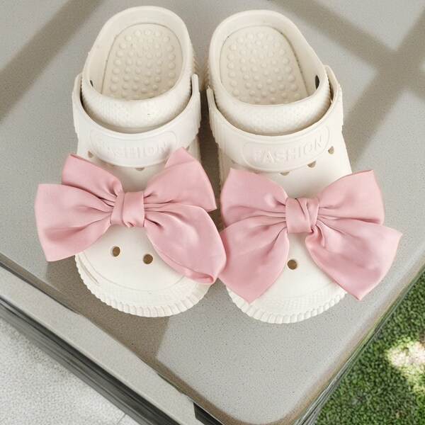 2pcs Silk Bow Crocs Charm, Pink Girl Bow Shoe Charm, Bridesmaid Gift, Y2K Jibbit, Cute Beach Shoe Accessories