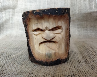 Scultura del viso in legno fatta a mano - Stile rustico slavo
