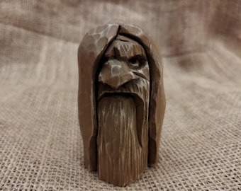 Statuina in legno di tiglio intagliata a mano, scultura misteriosa del viandante della foresta, arte popolare ucraina