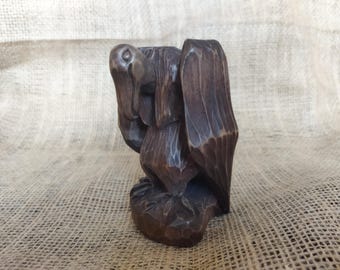 Scultura di avvoltoio in legno intagliato a mano: arte di guardia alla fauna selvatica