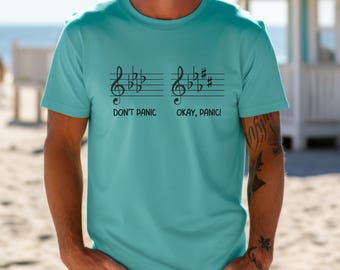 面白い音楽ダジャレTシャツ ユニセックス ジャージ 半袖Tシャツ ミュージシャンのユーモア 衣類 ト音記号 パニック ミュージシャンへのギフトアイデア さりげないお父さんのジョーク