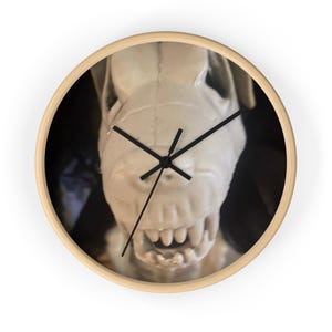 Halloween wandklok skelet hond, decor griezelige dierenliefhebber, eng huisdier eigenaar cadeau, unieke gotische kamerkunst, griezelige hoektanddecoratie