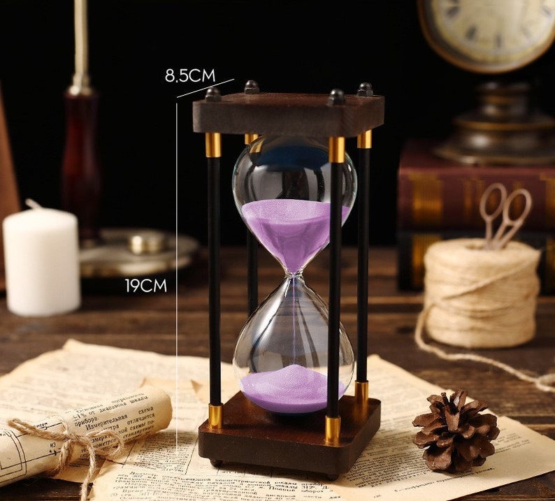 Handmade Custom Wooden Hourglass Living Room Decoration Personalized Gift Purpurowy