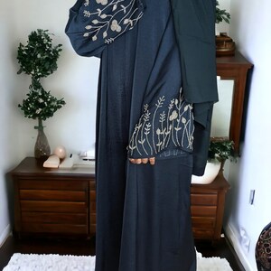 Abaya - Made in Dubai - Al Riyah - Handmade - Artisanal - Khareej