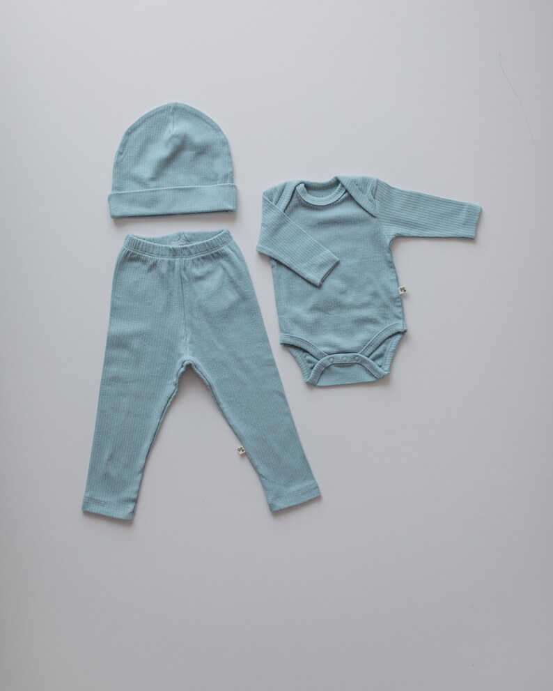 Sets of 3 Pieces Newborn Gift Baby Bodysuit Leggings Hat Gift Set Organic Cotton Infant Hospital Set Gender Neutral Gots Certified image 9