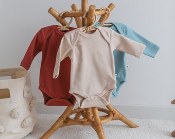 Minimely | Organic Cotton Newborn Bodysuit | Unisex Baby Romper| Long Sleeve Ribbed Bodysuit | Baby Basics | Ribbed Romper Gift for Baby