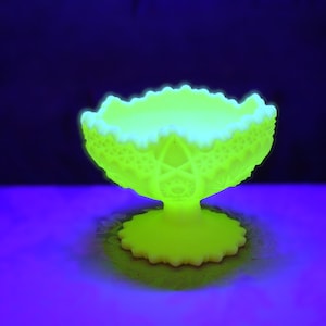 Plato de cristal de natilla brillante Fenton Pinwheel grande y pesado