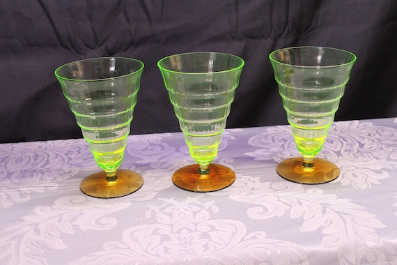 ウランガラス グラス3個組 和骨董 ウランガラス 3点セット 和骨董 ウラン