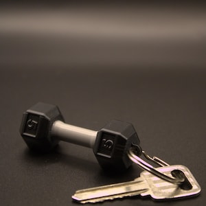 Mini Dumbbell Keychain – Fitness Gym Gift, Workout Enthusiast Key Ring, Weightlifting Accessory