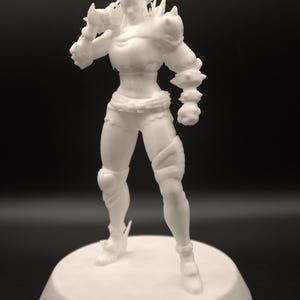 Statue imprimée en 3D inspirée de Junker Queen | Overwatch Fan Art à collectionner