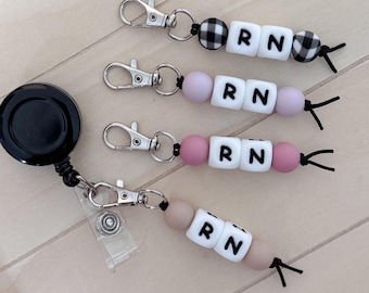 Rn beaded keychain nurse beaded badge reel silicone bead keychain new nurse gift nursing accessories badge buddy clip cute registered nurse