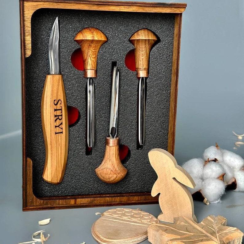 Wood Carving Set for Whittling Figurines, Palm Toolset, Forged Steel ...