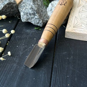Short V-parting chisel, Vgouge, V chisel, Rekief carving tools, Chip carving tools, Gift for carver, Detailing chisels, Engraving knives