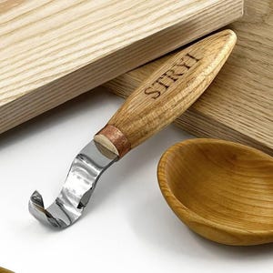 スプーンナイフ、フックナイフ、スプーン彫刻ツール、手鍛造ナイフ、ボウル彫刻ノミ、ククサ彫刻ガウジ、湾曲した刃、友人への贈り物