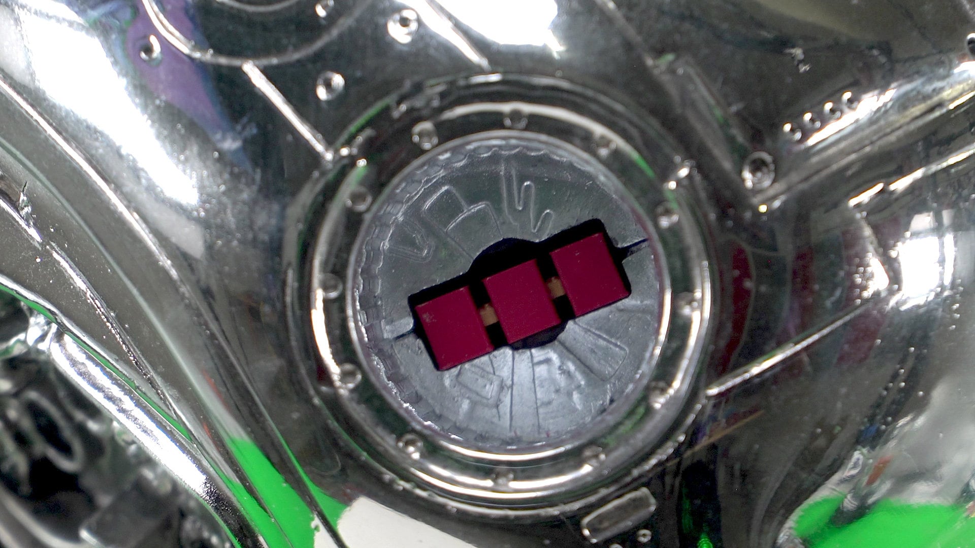 Terminator 2 CPU Chip With Display Base T800 Neural Net CPU - Etsy
