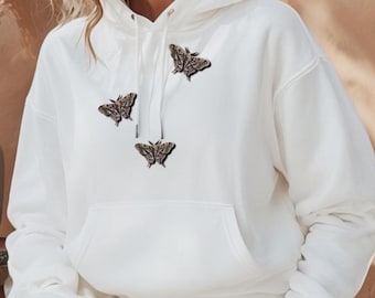 Luna Moth Graphic T-Shirt: Vintage Nature, Dark Academia