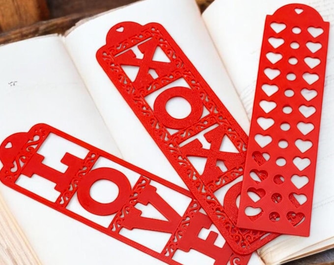 Valentines Day Bookmark - Cute Red Gifts for Her, Romantic Reading Accessories, Book Lovers' Must-Have