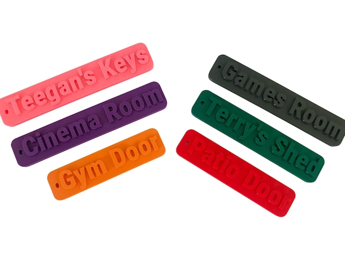 Giant Personalized 3D Keyring – Custom Name Keychain for Garage Keys, 31+ Colours, Prevents Loss & Unique Gift Idea
