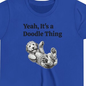 Tak, to Doodle Thing, miłośnik zwierząt, pies, koszulka unisex, koszulka z krótkim rękawem, dziecięca koszulka Doodle Sprawdź nasz sklep, aby uzyskać wersję dla dorosłych