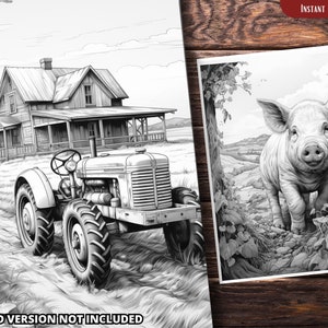 Może przedstawiać: Czarno-biała ilustracja wiejskiego domu z werandą, traktorem na podjeździe i świnią stojącą na polu wysokiej trawy.