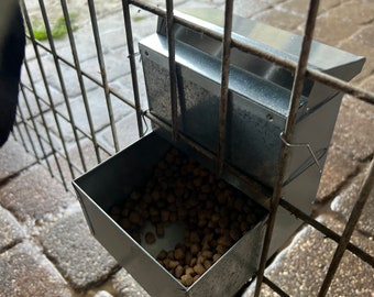 Automatic galvanized Dog feeder