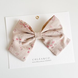 Eliza Classic Bow