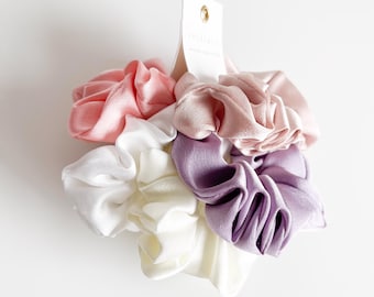 5er Set Mini Satin Haargummis | Herzchen | Bunte Scrunchies | Kleines Mädchen Kleinkind Haargummis | Geschenk für Mädchen | Blumenmädchen Geschenk