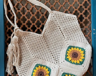 Sunflower Crochet Bag, Granny Square Bag, Crochet shoulder bag, Crochet tote Bag, Retro Bag, Hippie Bag, Gift for Her, Boho Bag with tassels