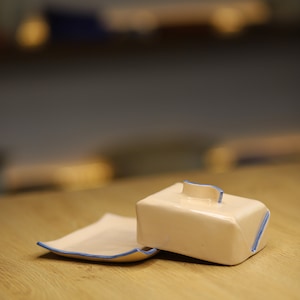 Handmade Ceramic Butter Dish with Lid: Modern Blue Accent Butter Keeper