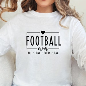 Football Mom Svg Png, Football T-Shirt, Football Mama Gifts, Football Love Svg, Football Svg, Football Cut File, Digital Craft File