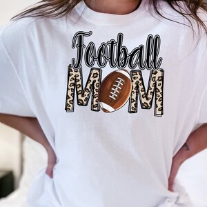 Football Mom Svg Png, Football T-Shirt, Football Mama Gifts, Football Love Svg, Football Svg, Football Cut File, Digital Craft File